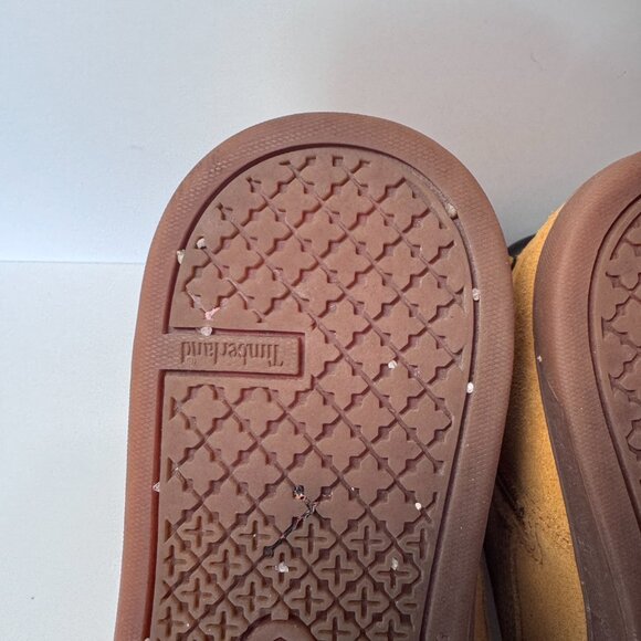 Timberland boots, size boys' 7, look like size women's 7, unisex - Picture 11 of 16